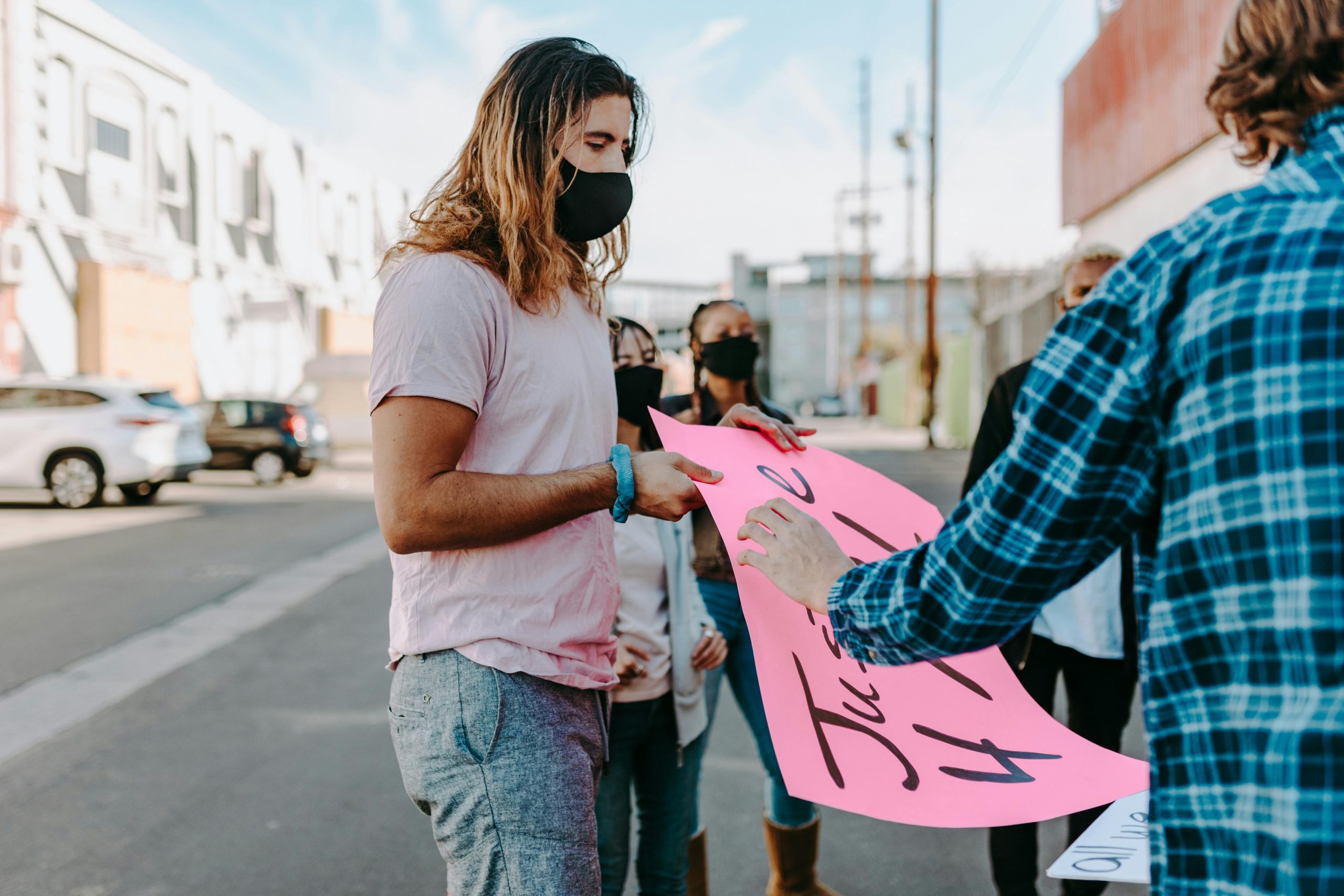 Trump bans masks at protests after LA unrest post thumbnail image