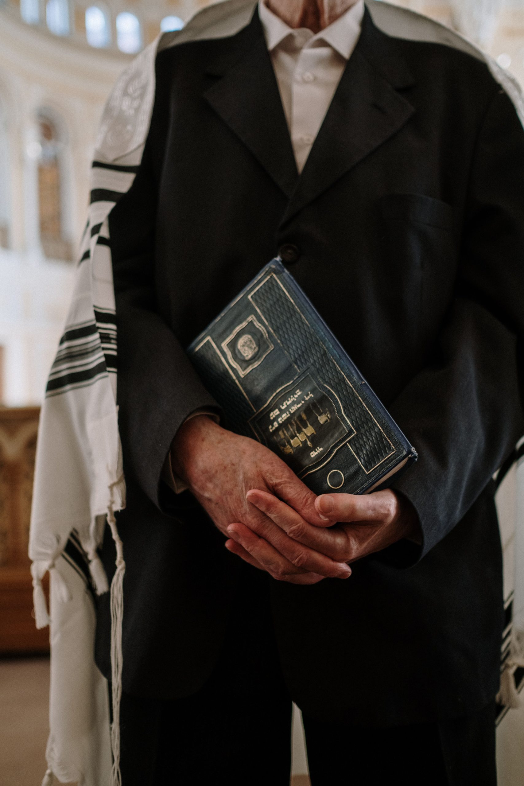 How did Ashkenazi, Mizrahi, Sephardic, and other Jewish communities integrate and cooperate so quickly in Israel? post thumbnail image